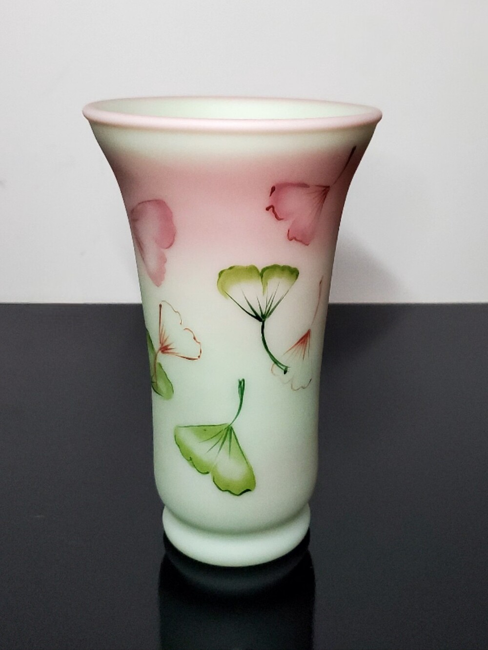 NIB Fenton Lotus Mist Burmese Ginkgo Leaves Hand Painted Vase Signed 8.5" 2007 - Picture 13 of 14